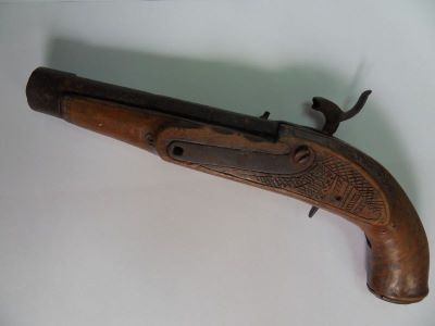 necunoscut; Pistol