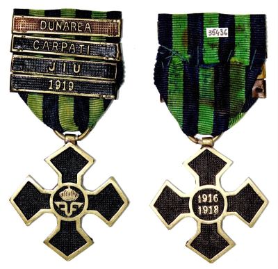 însemn; Medalia „Crucea comemorativă a războiului 1916-1918”, cu patru barete