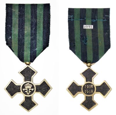 însemn; Medalia „Crucea Comemorativă a războiului 1916-1918”
