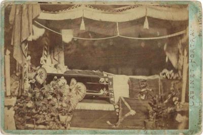 fotografie - Atelier Photografique M. Spirescu în Brăila & Galatz; Principele Alexandru Ioan Cuza pe catafalc