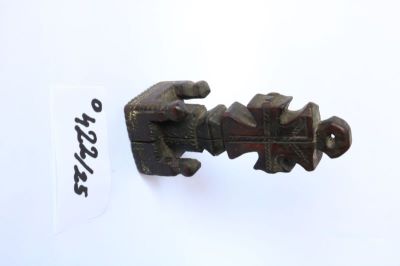 pristolnic; pecetar cruciform