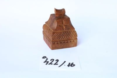 pristolnic; pecetar obelisc