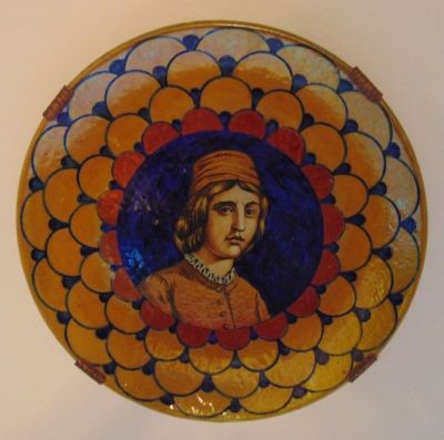 Farfurie decorativă