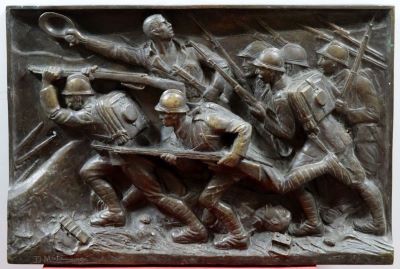 Basorelief - Mățăoanu, Dumitru; La atac