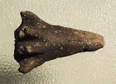 Fragment statuetă antropomorfă