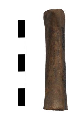 Statuetă prismatică din os