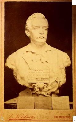 J. Niculescu, fotograf.; Fotografie Machetă pentru statuia poetului din Grădina Vârnov- Botoșani ( Bust Mihai Eminescu).