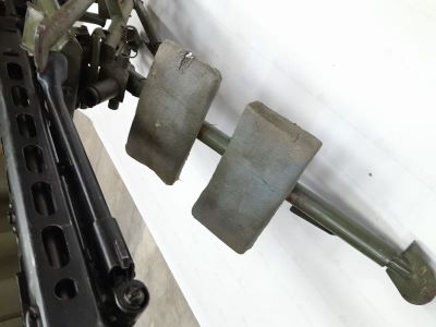 Mitralieră 7,92 MM MG-42 cu afet