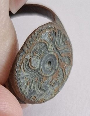 Inel-sigilar; Inel de tip sigilar