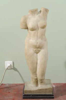 Sculptură de interior - Emilian, Céline; Tors feminin