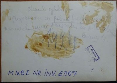 Fotografie; George Enescu cântând la flașnetă, 1924