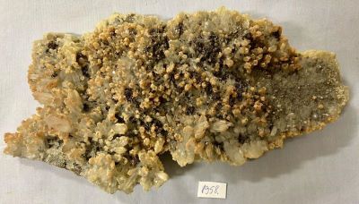 Cuarț, calcopirită, calcit