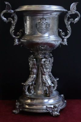 Cupă ce a aparținut familiei Ipsilanti