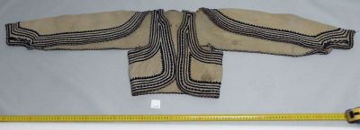 Vestă bărbătească cu mâneci - anonim; dulâmiciu