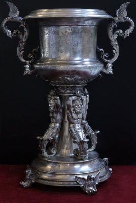 Cupă ce a aparținut familiei Ipsilanti