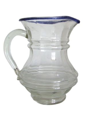 Cană cu cioc de turnare