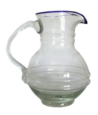 Cană cu cioc de turnare
