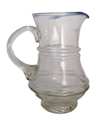 Cană cu cioc de turnare