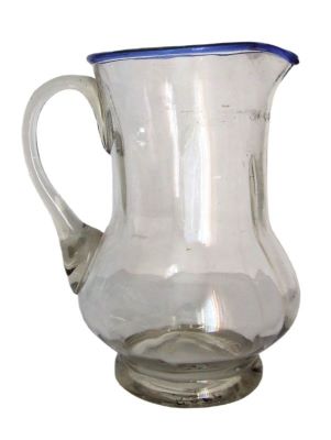 Cană cu cioc de turnare