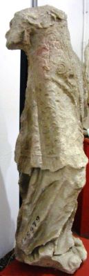necunoscut; statuie acefală